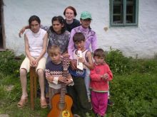 Kinder mit Tina Strassenschule
